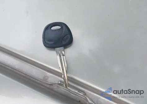 2010 Hyundai Elantra Gls z USA, uszkodzony, nr VIN KMHDU4AD3AU973992